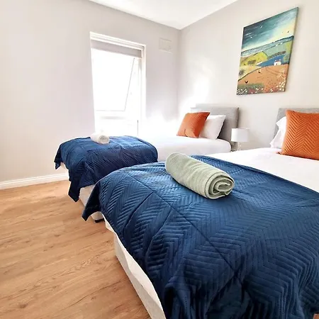 Galway's Sought After Spot Lägenhet