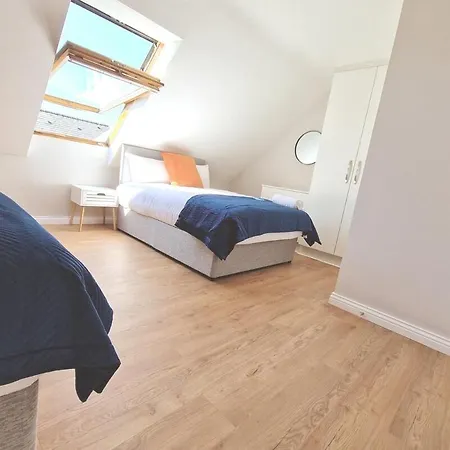 Galway's Sought After Spot شقة